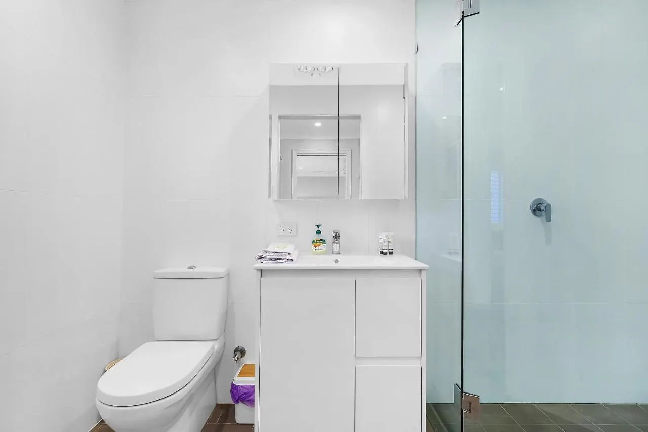 Private Rooftop, 2-Storey Surfers Paradise Apartment With Pool Near Beach! Gold Coast